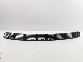 Volkswagen PASSAT B5 Grille inférieure de pare-chocs avant 3B0853677B