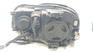 Volvo XC90 Lampa przednia 30764400