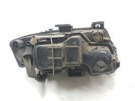 Audi A6 S6 C5 4B Phare frontale 15592300