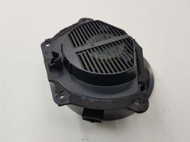 Audi A2 Garsiakalbis (-iai) galinėse duryse 8Z0035411