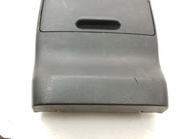 Chevrolet Captiva Cup holder front 