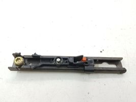 Peugeot 307 Rail de réglage hauteur de ceinture de sécurité 7371C8103