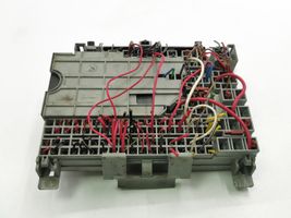 Opel Vectra B Module de fusibles 90505470