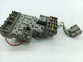 Volvo V70 Module de fusibles 8690698