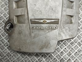 Chrysler 300 - 300C Dzinēja pārsegs (dekoratīva apdare) 