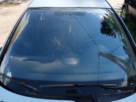 Peugeot 206 Front windscreen/windshield window 
