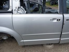 Chrysler Voyager Šoninės slankiojančios durys 