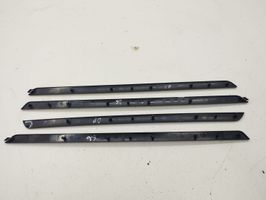 Volkswagen Golf V Boczki / Tapicerka drzwi / Komplet 1K4867440