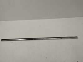 Volkswagen PASSAT B5.5 Rear door glass trim molding 