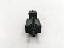 BMW 3 E46 Vacuum valve 1742712