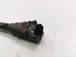 KIA Carens I Injecteur de carburant 3380027400