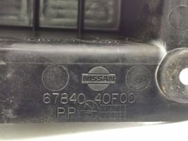 Nissan 200 SX Repose-pieds 6784040F00