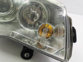 Chrysler Voyager Lampa przednia 05113342AD