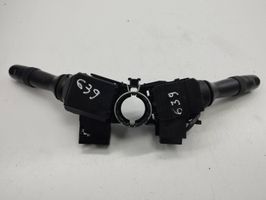 Toyota Auris 150 Interruptor/palanca de limpiador de luz de giro 17E611