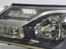 Toyota RAV 4 (XA40) Lampa przednia W0836