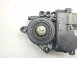 Hyundai i30 Moteur de lève-vitre de porte avant 824602R010