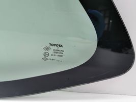 Toyota Auris 150 Szyba karoseryjna tylna 7564202020