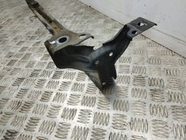 Volvo V40 Traverse inférieur support de radiateur 