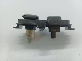 Honda CR-V Enchufe conector entrada auxiliar 83416SWAU310M1