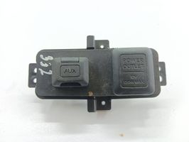 Honda CR-V Enchufe conector entrada auxiliar 83416SWAU310M1