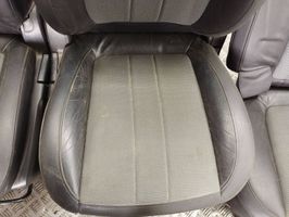 Opel Antara Set interni 