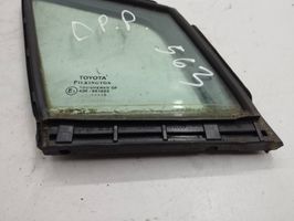 Toyota Avensis T270 Front door vent window glass four-door 43R001605