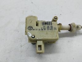 Volkswagen PASSAT B5 Fuel tank cap lock motor 380959782