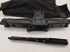 Chrysler Voyager Tool set 04772483ae