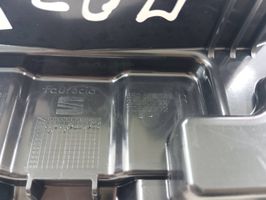 Seat Arona Radiouztvērēja / navigācija dekoratīvā apdare 6F0858189