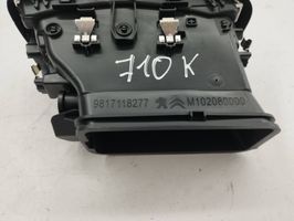 Citroen C5 Aircross Kojelaudan sivutuuletussuuttimen kehys 9817118277