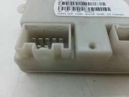 Chrysler Voyager Door control unit/module P04602758AG