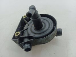 Mercedes-Benz CLK A208 C208 Odpowietrznik / Separator oleju A1110180334