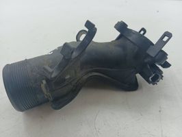 Toyota Avensis T270 Tube d'admission de tuyau de refroidisseur intermédiaire 3465415