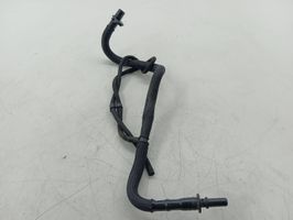 Toyota Avensis T270 Tuyau d'alimentation conduite de carburant 