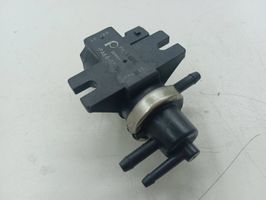 Audi A4 S4 B5 8D Valve vacuum 72190320