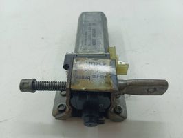 Audi Q7 4L Motorino di regolazione del sedile 0390203221