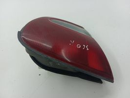 Mazda Xedos 6 Lampy tylnej klapy bagażnika 0431413L