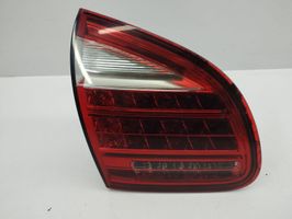 Porsche Cayenne (92A) Lampy tylnej klapy bagażnika 7P5945093K