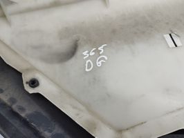 Toyota Corolla E120 E130 Boczki / Poszycie drzwi tylnych 6761302070