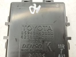 Toyota RAV 4 (XA40) Oven keskuslukituksen ohjausyksikön moduuli 8597042010