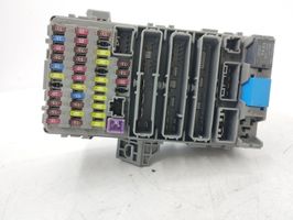 Honda CR-V Fuse module 52575LM