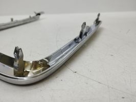 Volvo S60 Baguette moulure de porte arrière 8635882