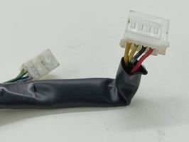 Toyota Avensis T250 Cableado de puerta trasera 8215305210