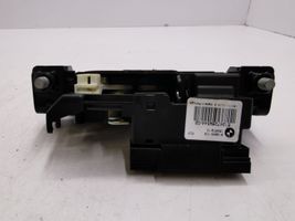 BMW 5 F10 F11 Aizmugurējā pārsega slēdzene 912935105