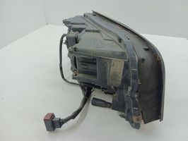 Volvo XC90 Lampa przednia 8620575