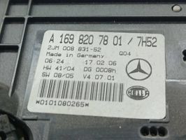 Mercedes-Benz B W245 Priekinių vietų apšvietimo žibintas A1698206801