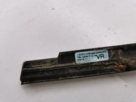 Opel Astra J Verkleidung Türfenster Türscheibe vorne 13347219