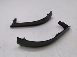 Opel Astra J Rivestimento per maniglia portiera posteriore 13259082