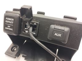 Honda Accord Câble adaptateur AUX M34736