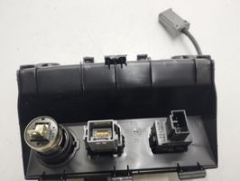 Honda Accord Câble adaptateur AUX M34736